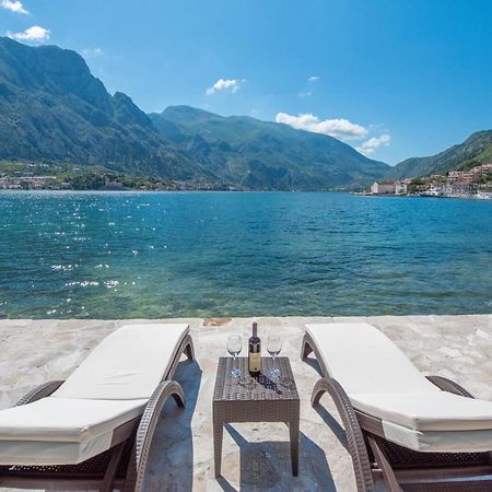 Seafront Apartment Kotor Eksteriør bilde