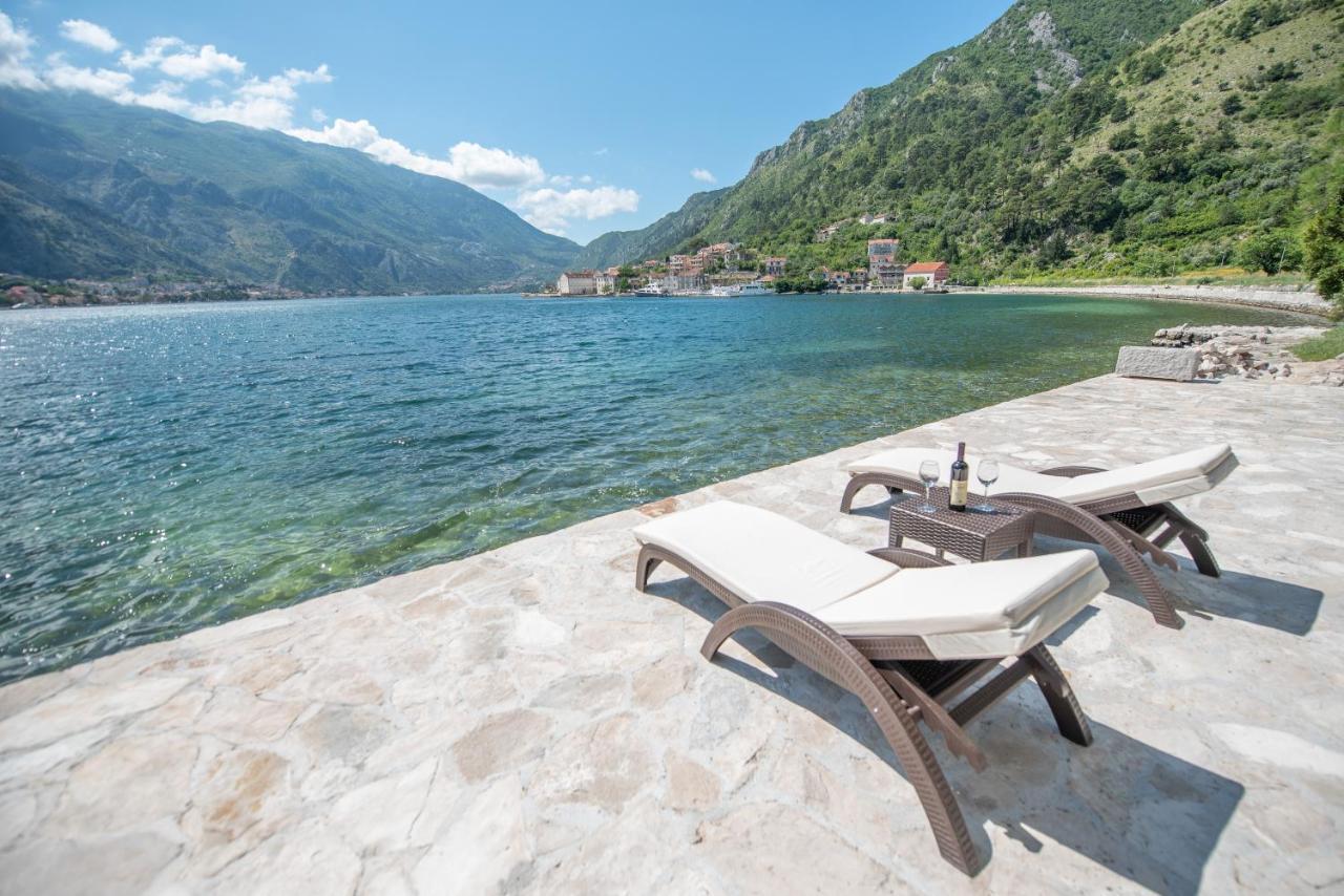 Seafront Apartment Kotor Eksteriør bilde
